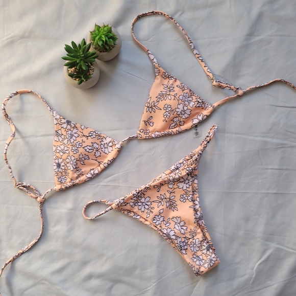 ZAFUL Padded Floral String Bikini - Picture 2 of 3